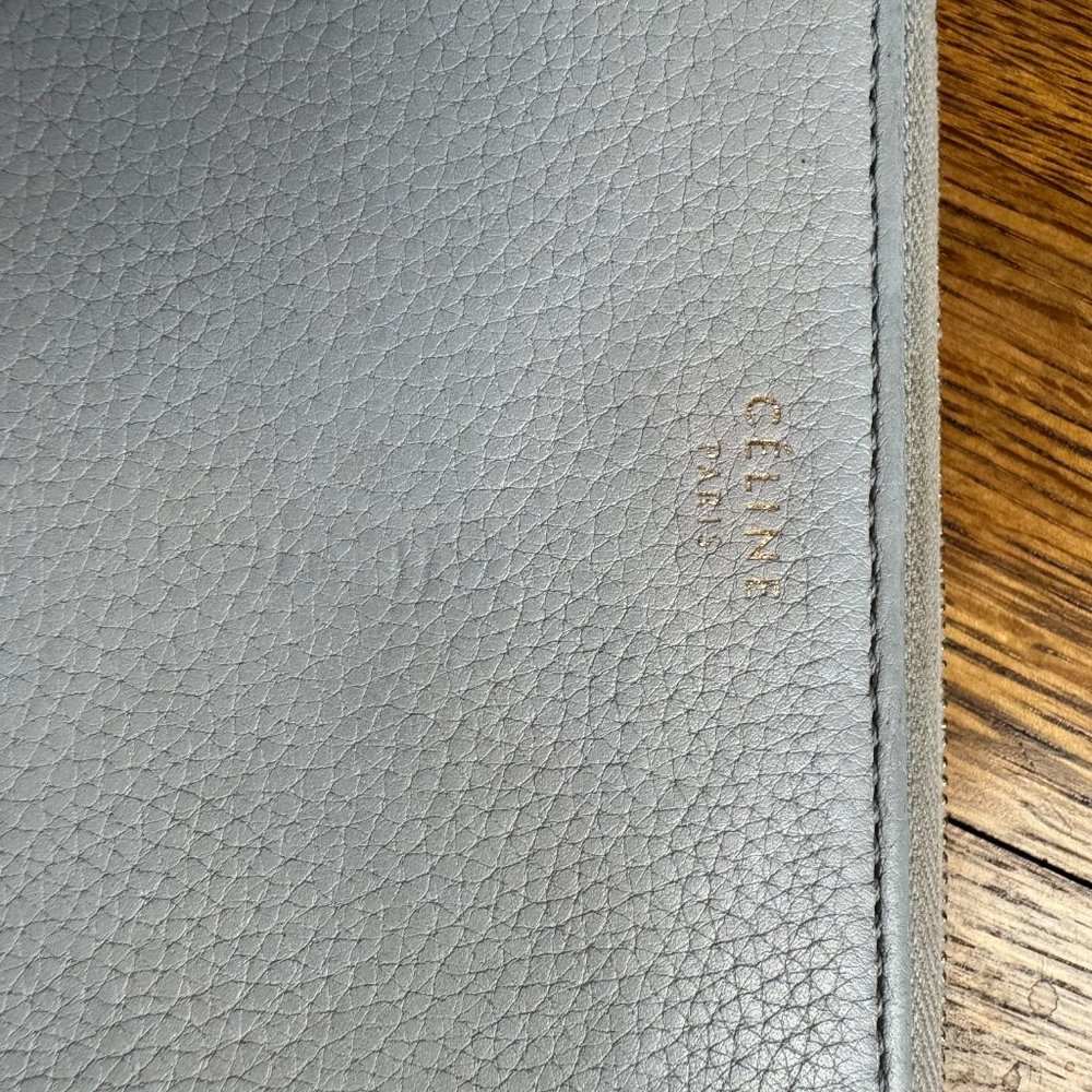 🩷LAST CHANCE🩷 Celine Gray & Pink Zippy Wallet - Picture 5 of 12